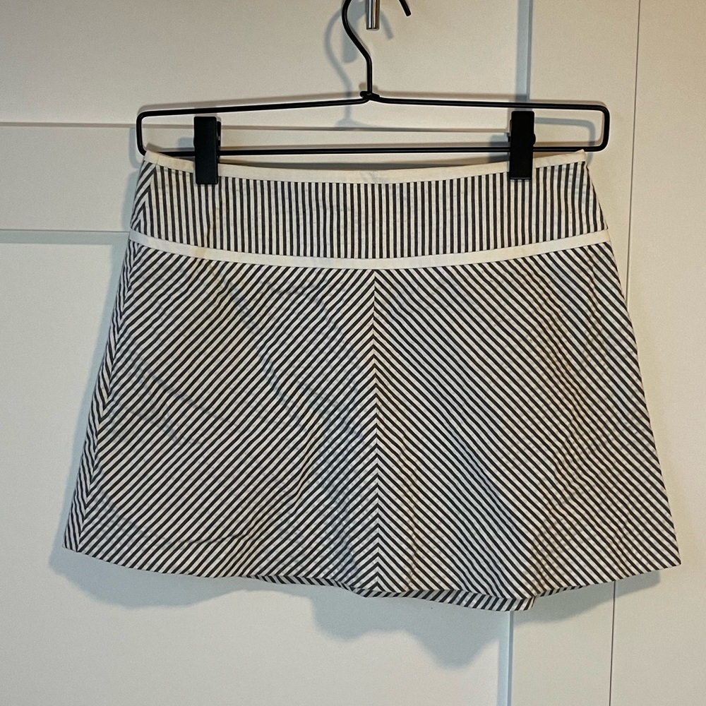 Bebe seersucker mini skirt